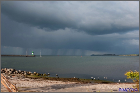 „Fast eine Herststimmung, Sonne und tiefschwarze Wolken wechseln sich ab.“