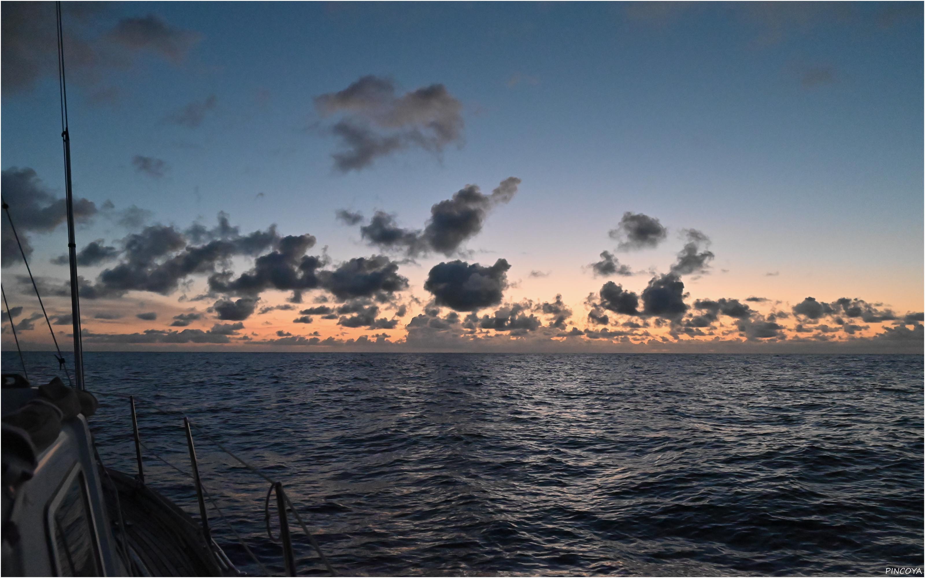 „Ein schöner Sonnenaufgang, hoffentlich mal ein Tag mit etwas mehr Wind.“