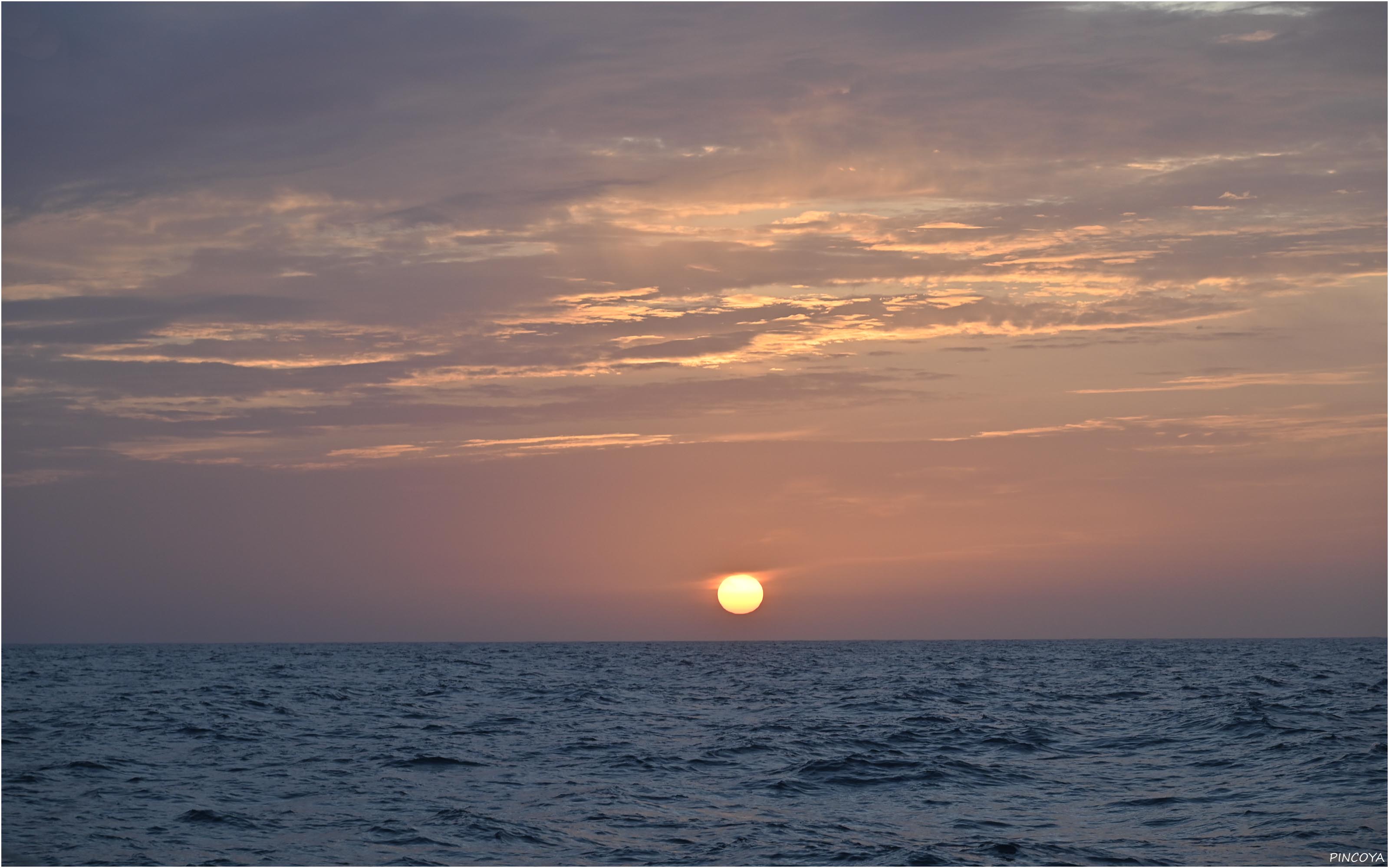 „Heute mal ein naturtrüber Sonnenaufgang.“