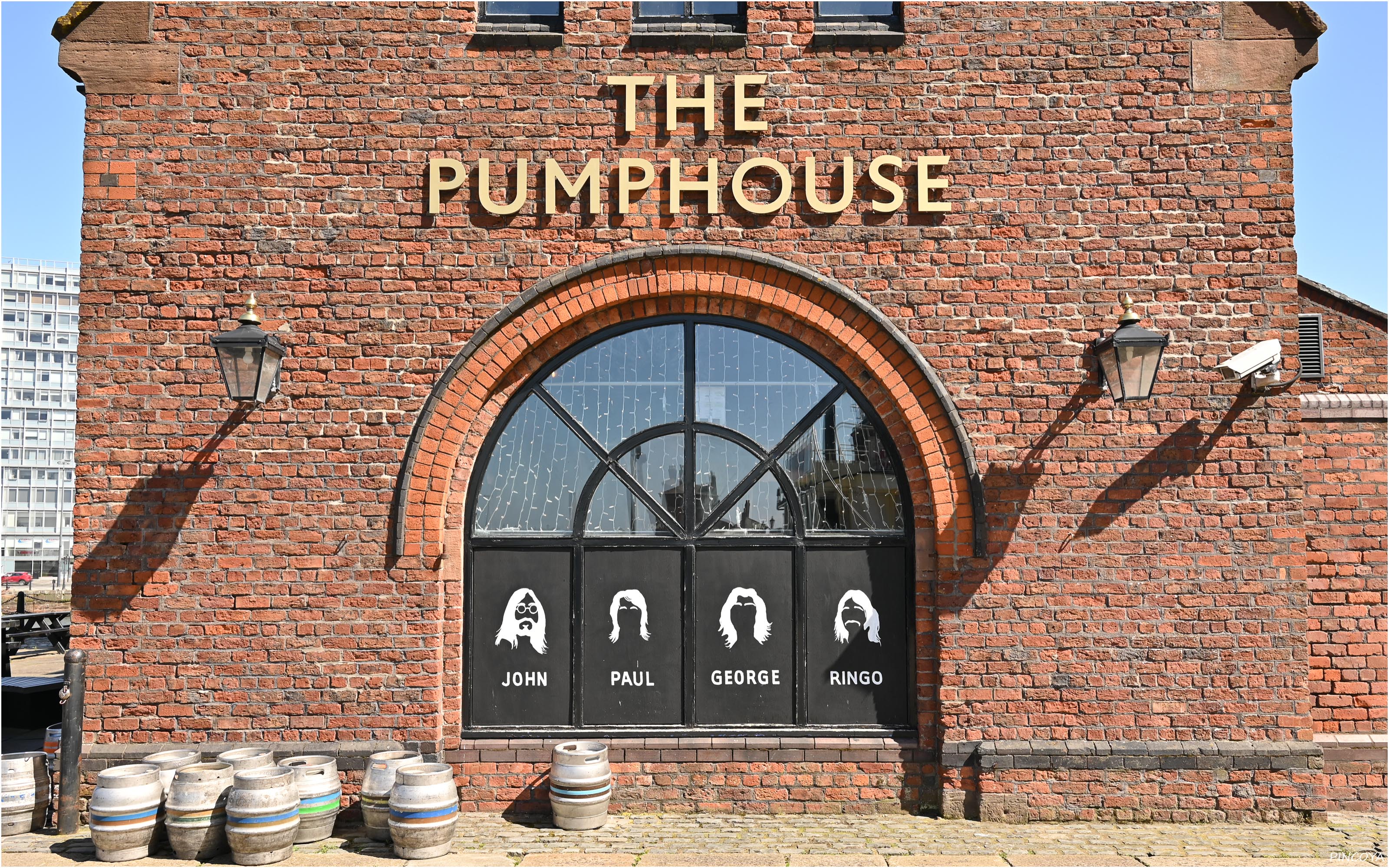 „Kurz vor dem Albert-Dock das »Pumphouse«, ein toller Pub.“