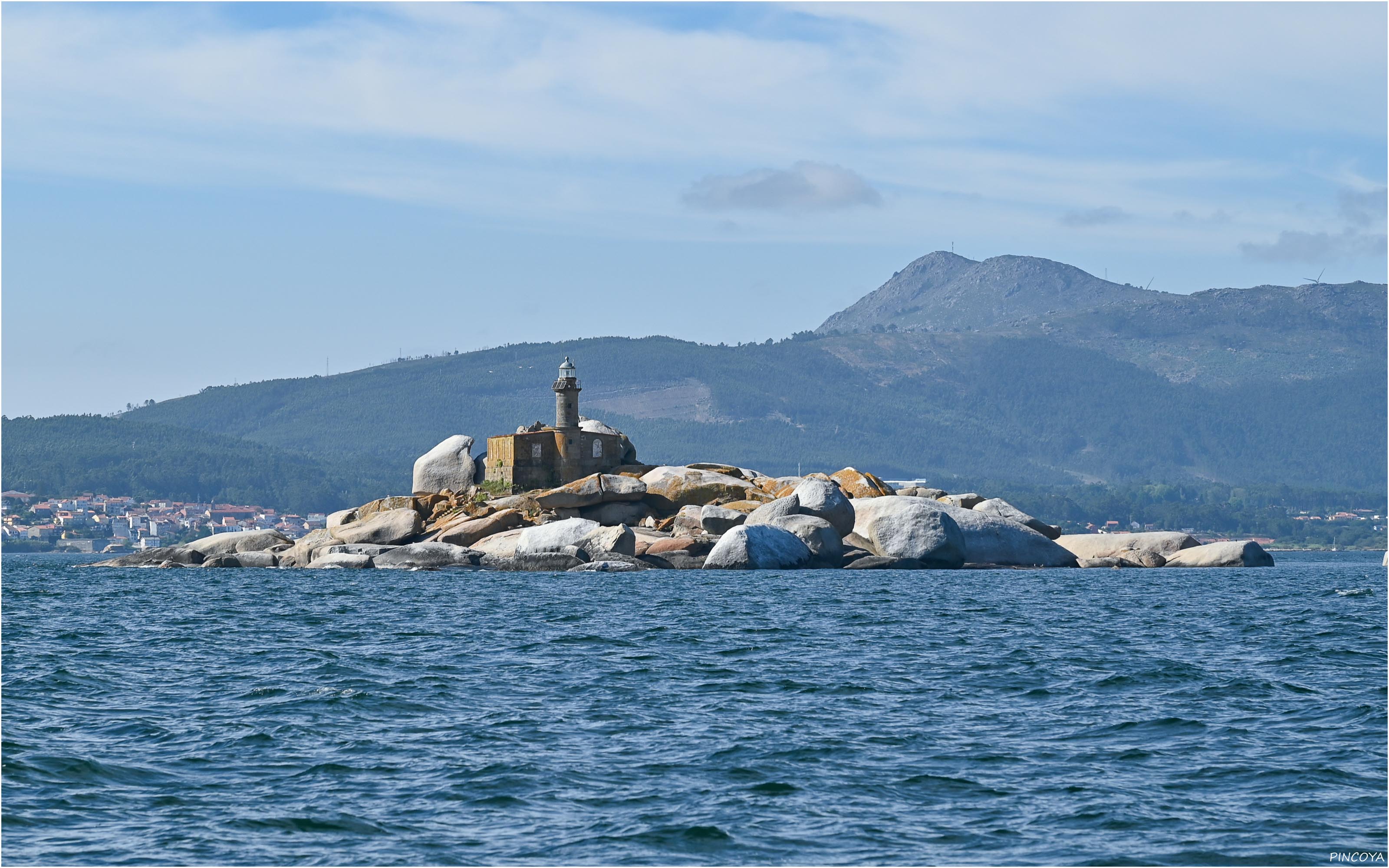 „Der Faro de la Isla de Rúa, ganz schön einsam und schroff.“