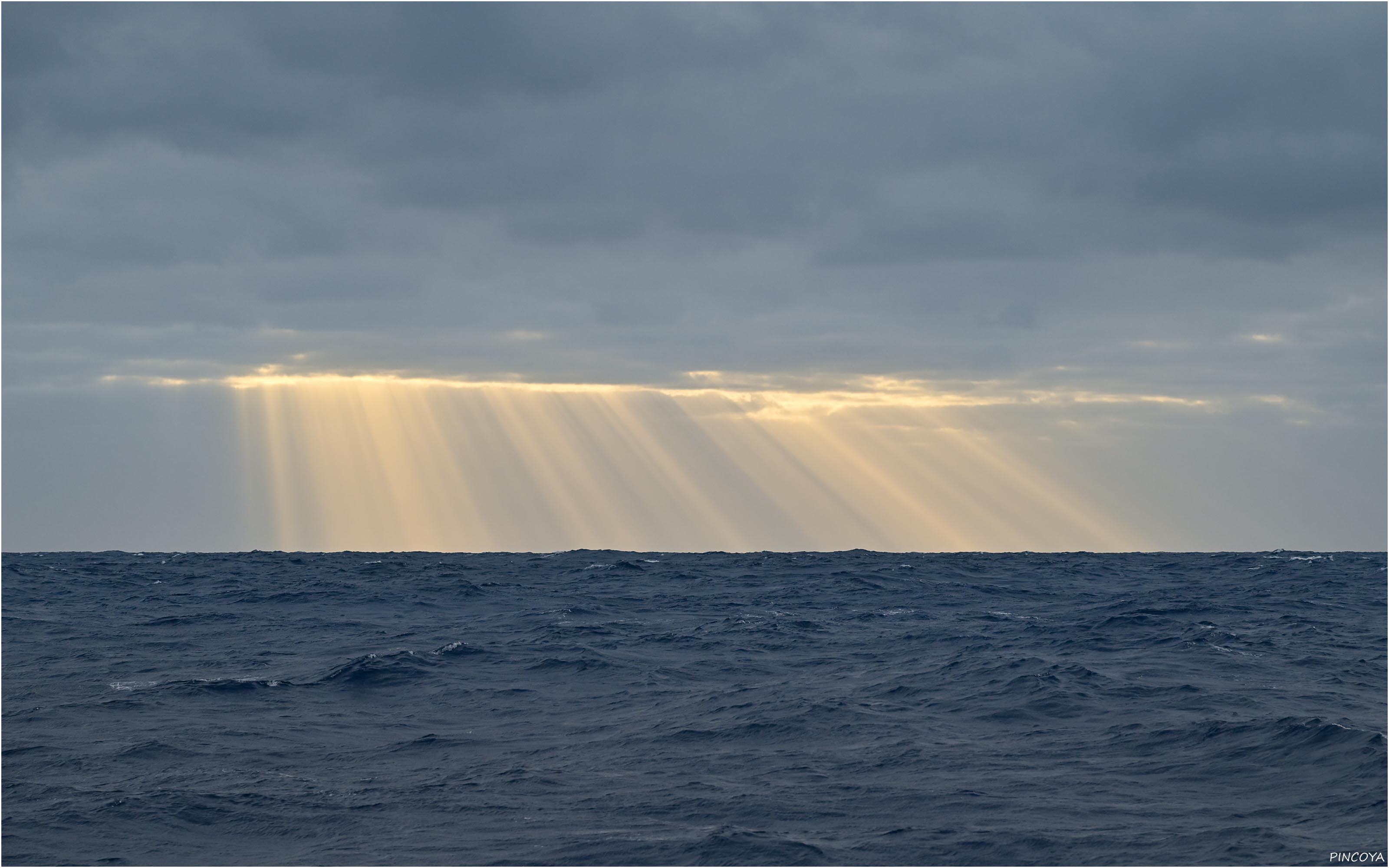 „Schlitzwolken zum Morgen“