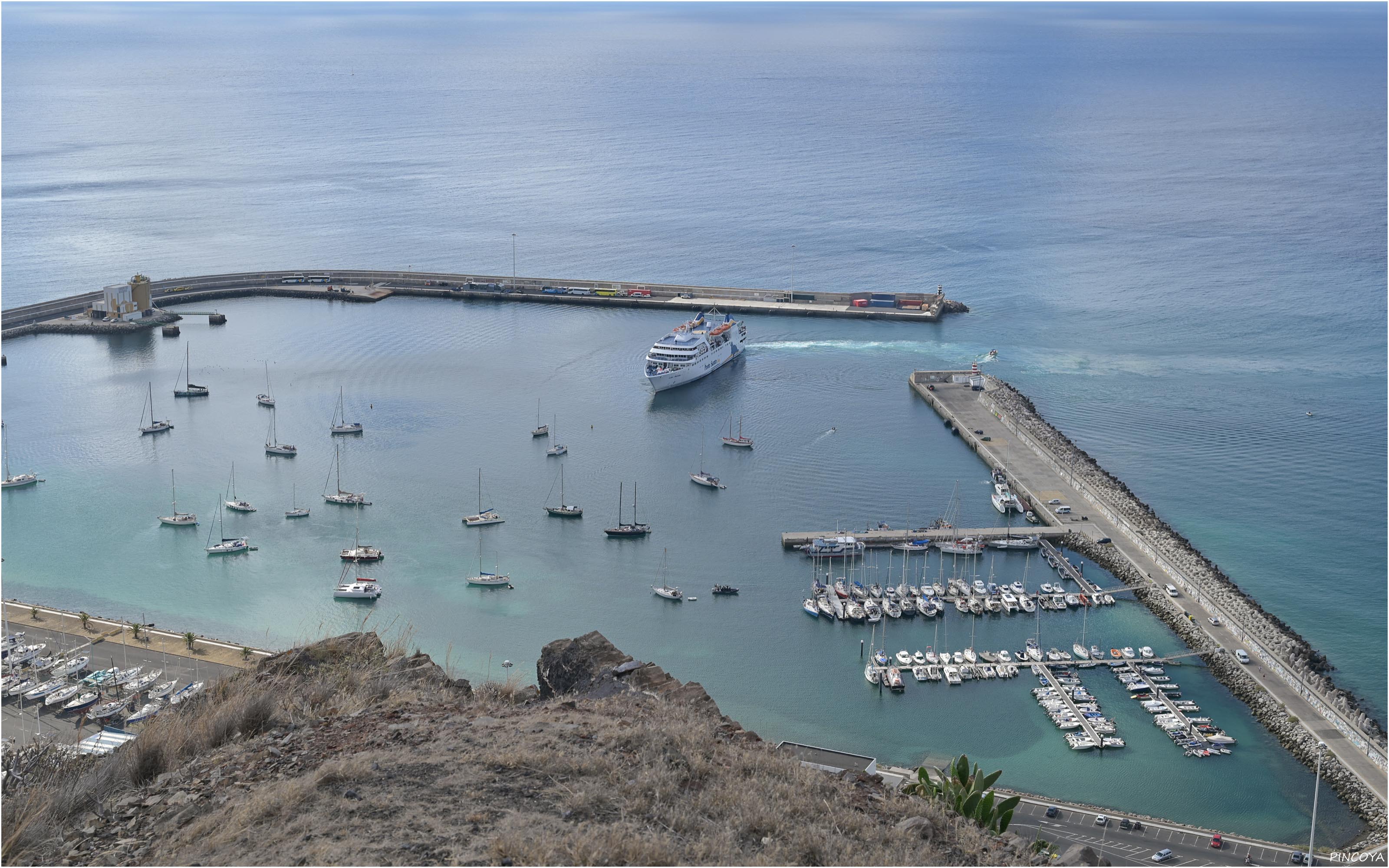 „Porto de Abrigo do Porto Santo mit der Marina“