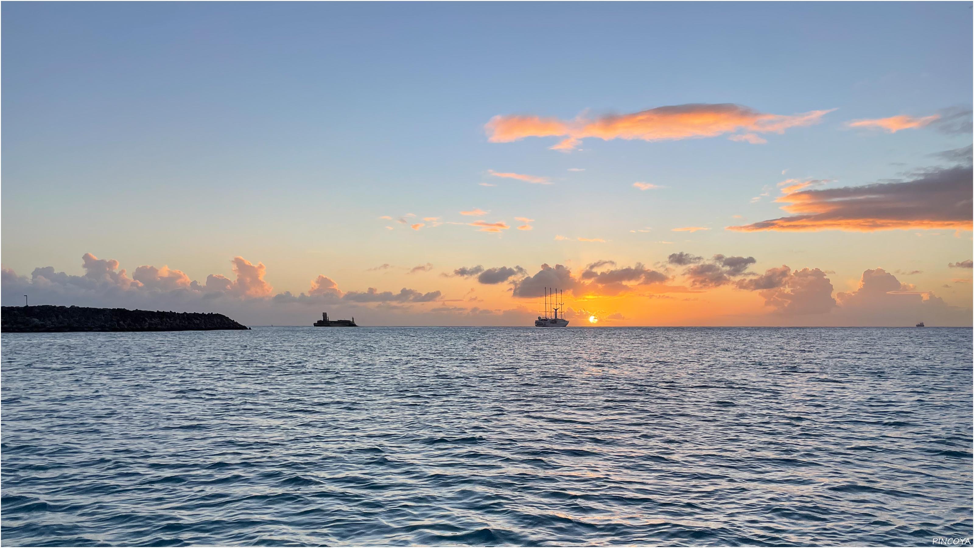 „Sundowner hinter dem Kreuzfahrtterminal und vor dem Brandon Beach.“